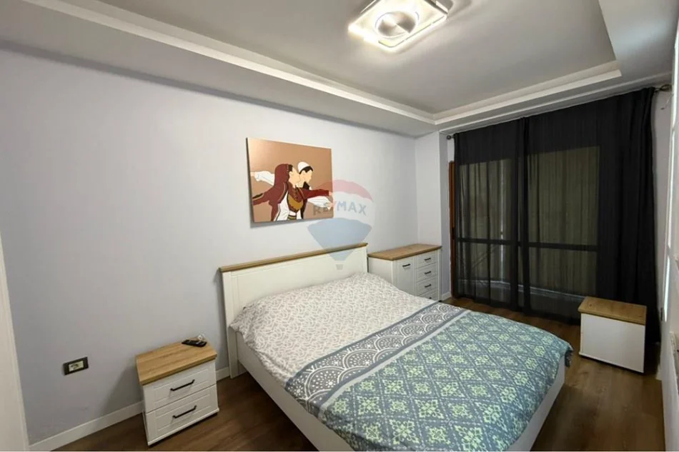 Apartament - Për Qira - Vila Gold, Tiranë
