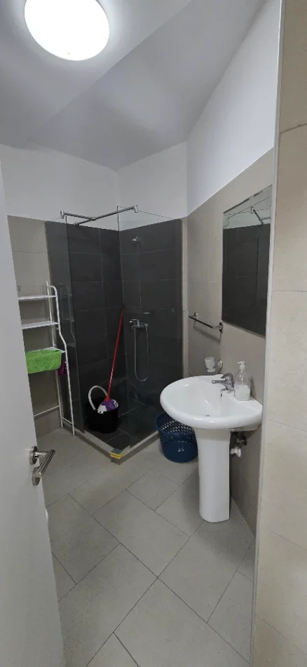 Tirane, shitet apartament 1+1+Ballkon Kati 3, 65 m² 117.900 € (Rezidenca kodra e diellit)