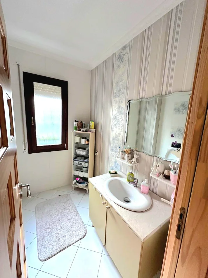 Tirane, shitet apartament 2+1 Kati 3, 104 m² 190.000 € (SELITE)