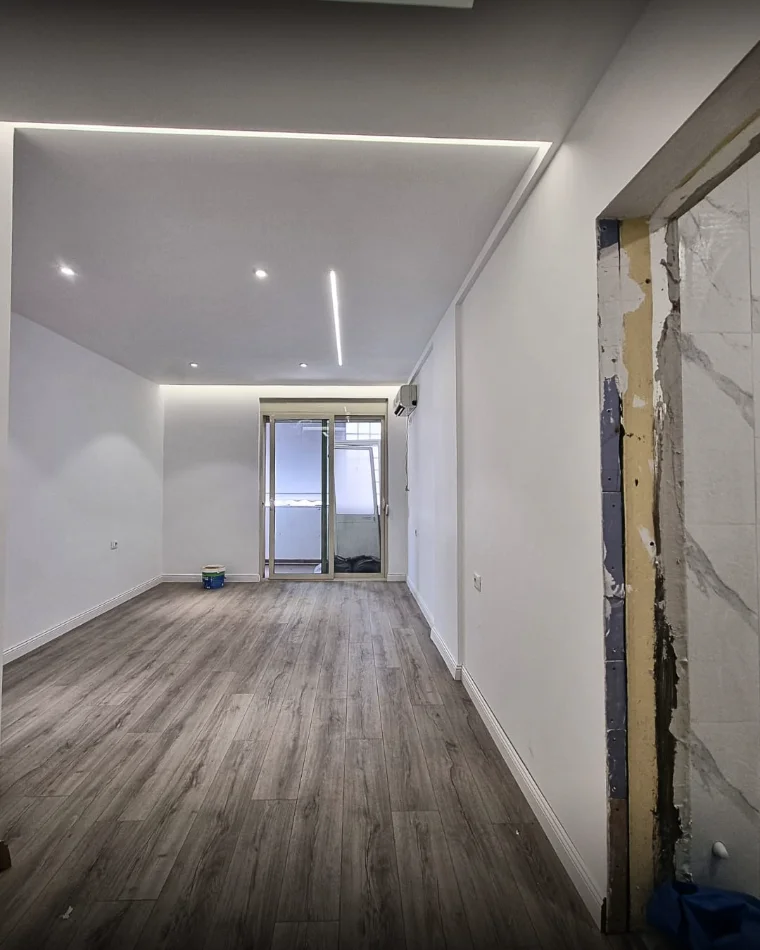 Tirane, jepet me qera ambjent biznesi Kati 2, 113 m² 1.300 € 