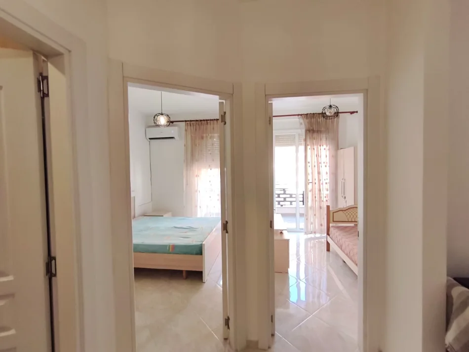 Tirane, jepet me qera Apartament 2+1 Kati 7, 80 m², Çmimi 550 € (Golden Park, Përball Spitalit Amerikan 3 ,Yzberisht, Tiranë)
