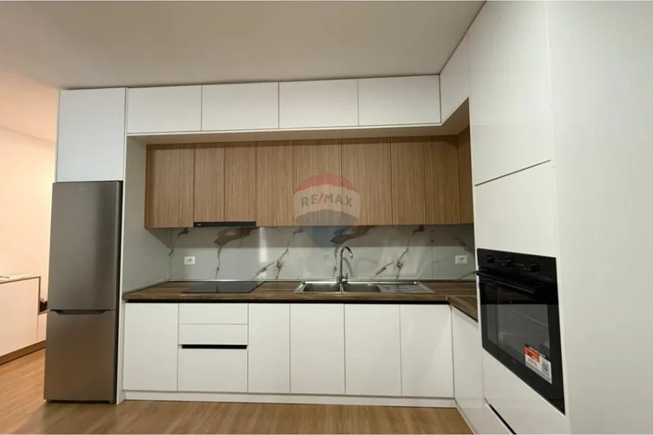 Apartament 2+1+2 Për Qira në Fresk