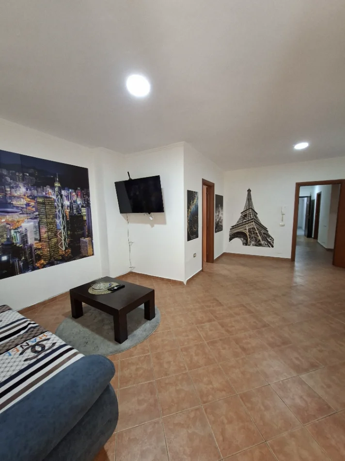 Tirane, shitet apartament 3+1+Aneks+Ballkon Kati 1, 135 m² 185.000 € (YZBERISHT)