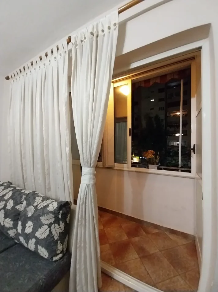 Shqiperi, jap me qera apartament 1+1+Ballkon Kati 3, 85 m² 550 € (Rruga Medar Shtylla)