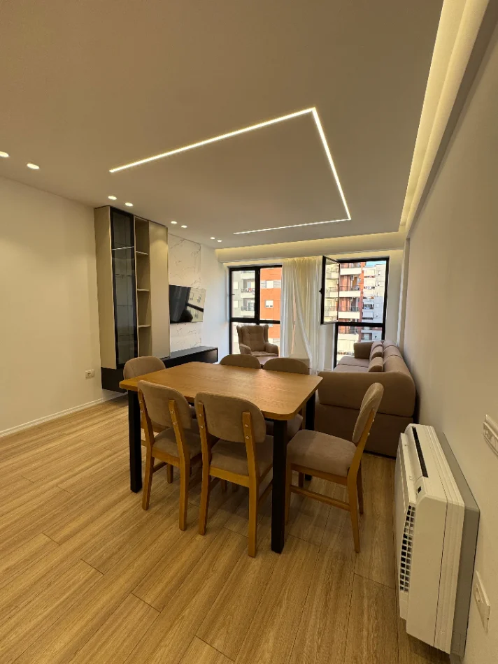 Tirane, Liste me oferta apartament 2+1+Ballkon Kati 6, 110 m² 