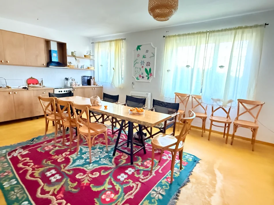 Tirane, jepet me qera shtepi Vile 1 Katshe Kati 0, 142 m² super cmim, Berzhite  (rruga mujarakeve)