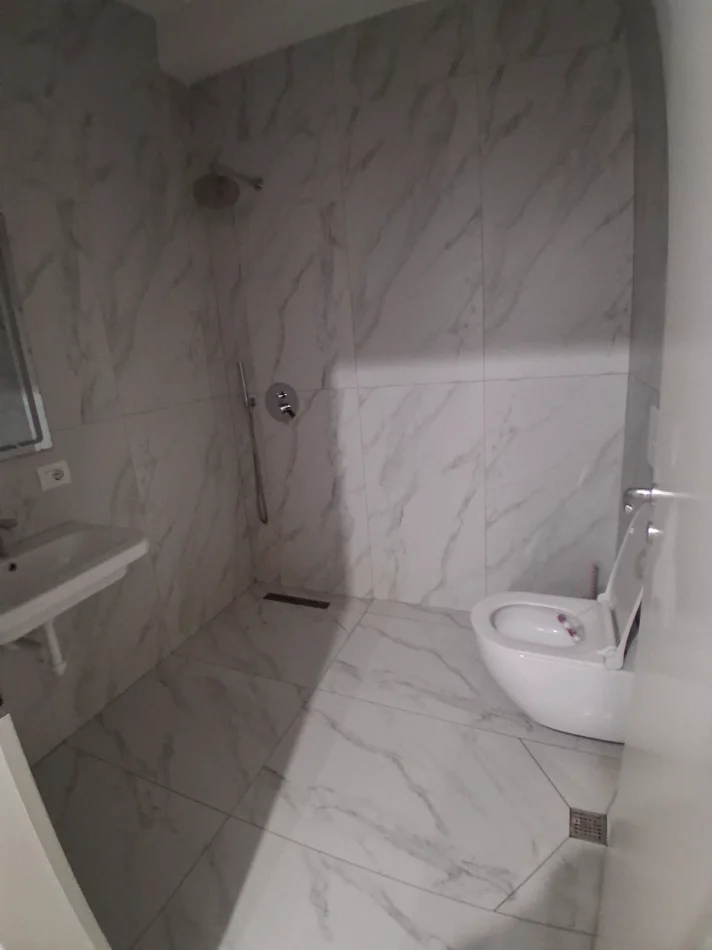 Tirane, jepet me qera apartament 2+1+Ballkon Kati 2, 80 m² 520 € (Pasho Hysa, Kaimi)