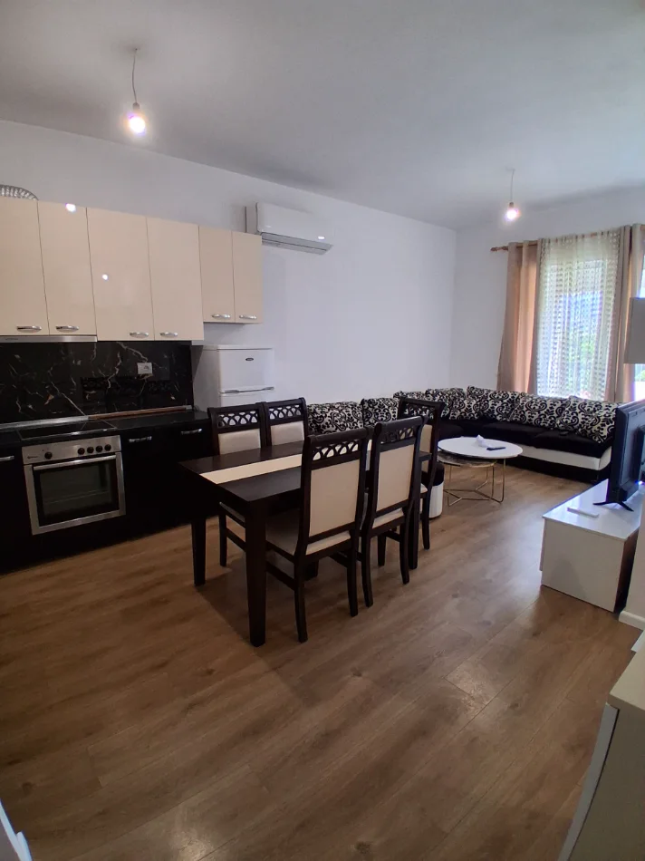 Tirane, jepet me qera apartament 2+1+Ballkon Kati 2, 80 m² 520 € (Pasho Hysa, Kaimi)