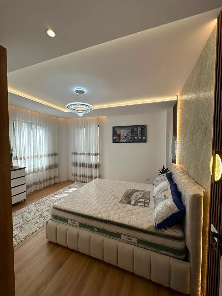 Tirane, shitet apartament 2+1+Aneks+Ballkon Kati 7, 116 m² 255.000 € (Pallati me Shigjeta)