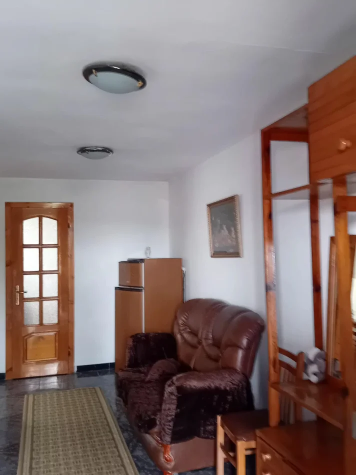 Tirane, jepet me qera apartament 1+1+Aneks+Ballkon Kati 3, 70 m² 295 € (Rruga Mihal Grameno)