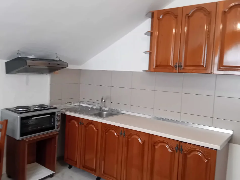 Tirane, jepet me qera apartament 1+1+Aneks+Ballkon Kati 3, 70 m² 295 € (Rruga Mihal Grameno)