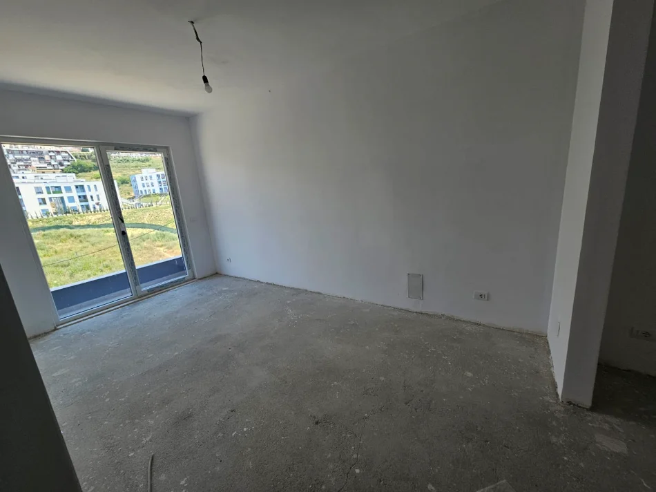 Tirane, shitet apartament 2+1+Ballkon , 89 m² 142.000 € (Muraga, Fresk)