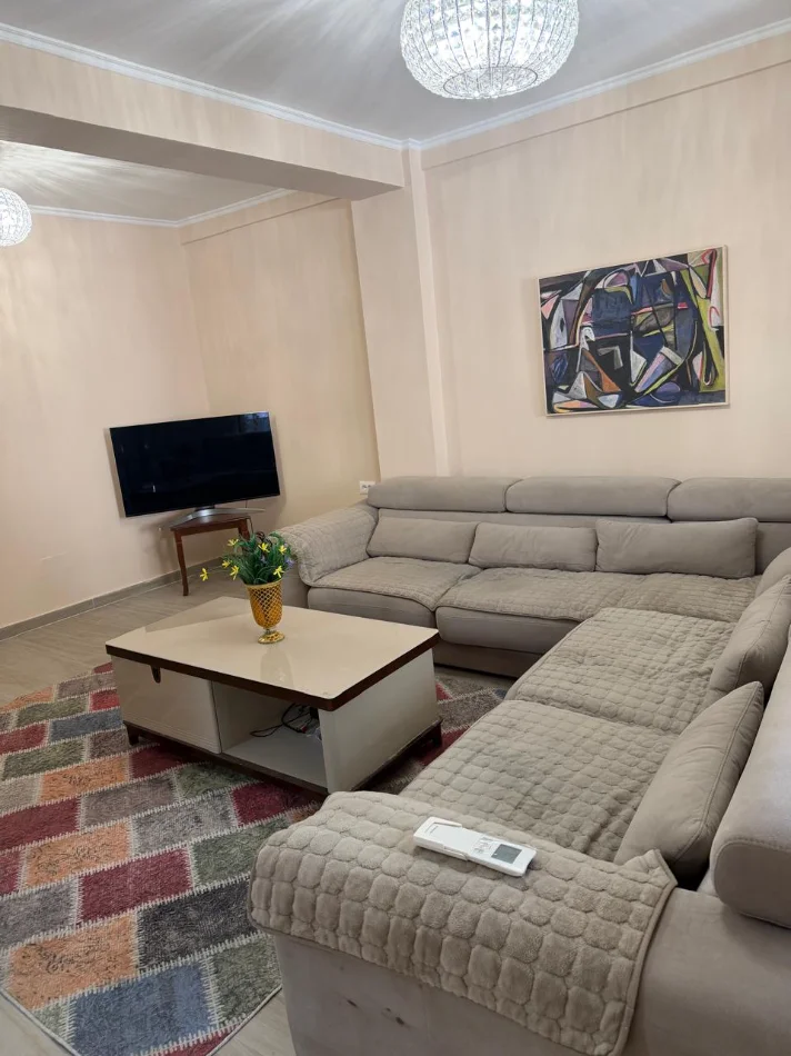 Tirane, shitet apartament 1+1+Ballkon Kati 7, 88 m² 252.000 € (Bulevardi Zogu I)