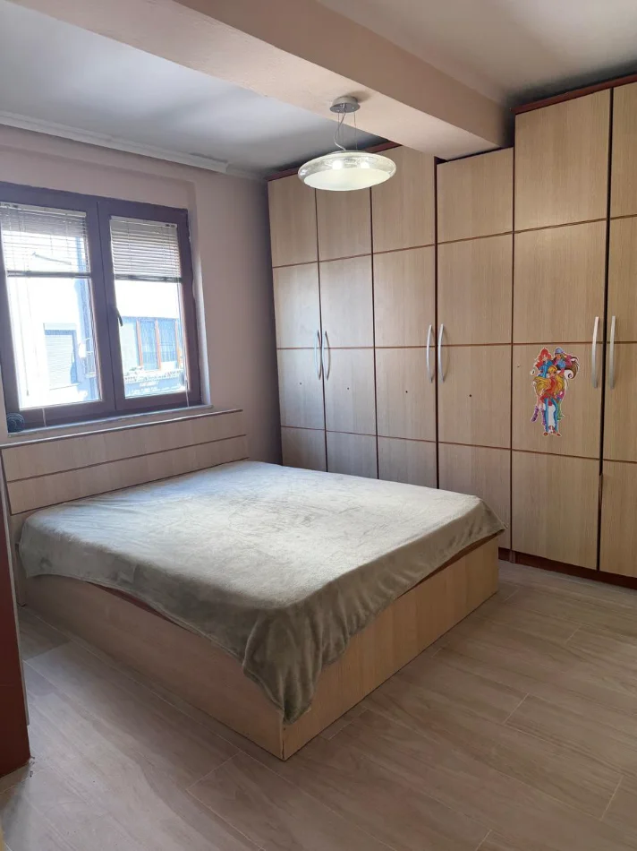 Tirane, shitet apartament 1+1+Ballkon Kati 7, 87 m² 252.000 € (Bulevardi Zogu I)