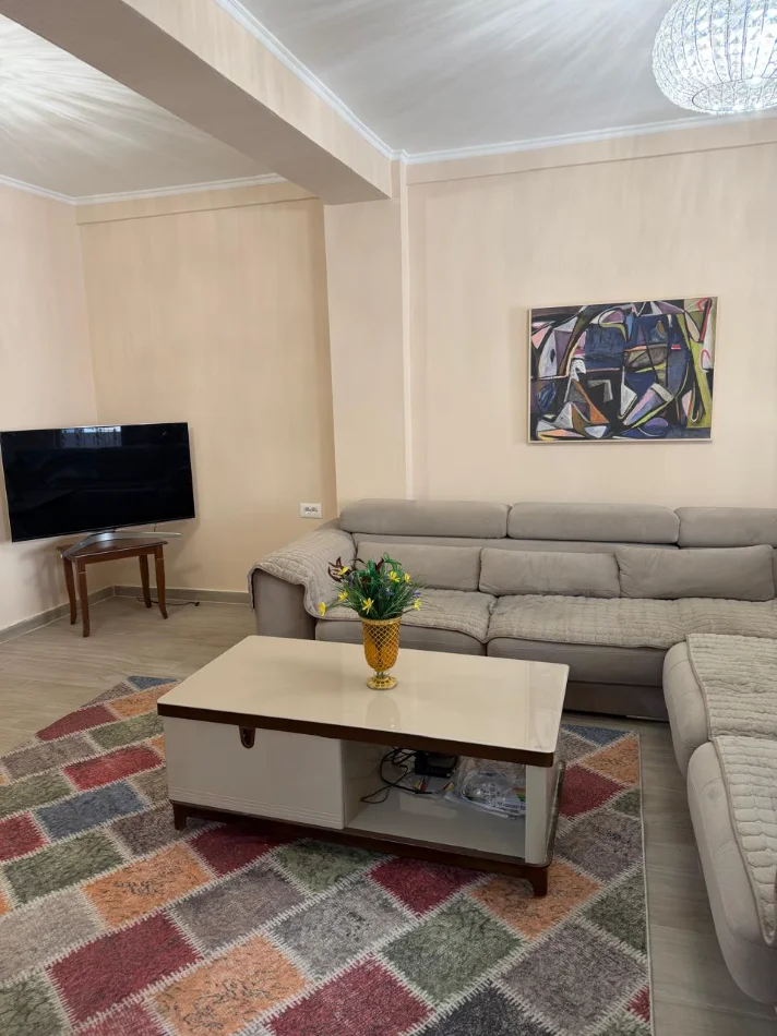 Tirane, shitet apartament 1+1+Ballkon Kati 7, 88 m² 252.000 € (Bulevardi Zogu I)