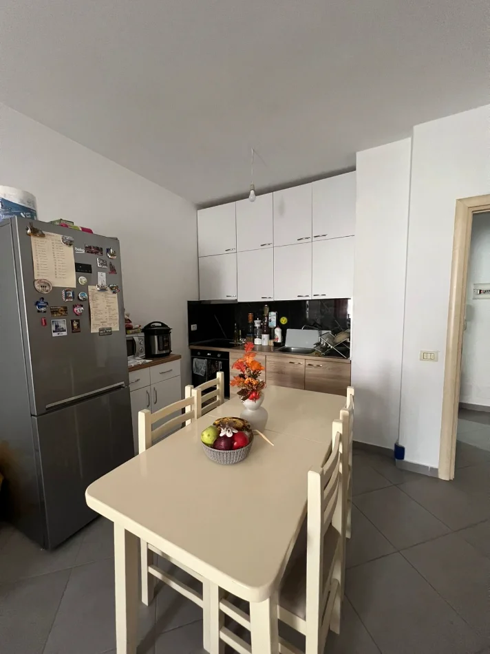 Tirane, jepet me qera apartament  1+1+Aneks+Ballkon Kati 6, 70 m² 350 € (Bulevardi Migjeni,kompleksi Molla)