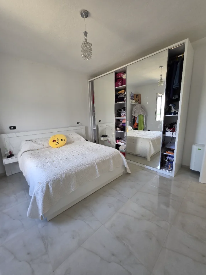 Tirane, jepet me qera Vile 3+1+Ballkon , 250 m² 2.100 € (Rruga e Vilave)