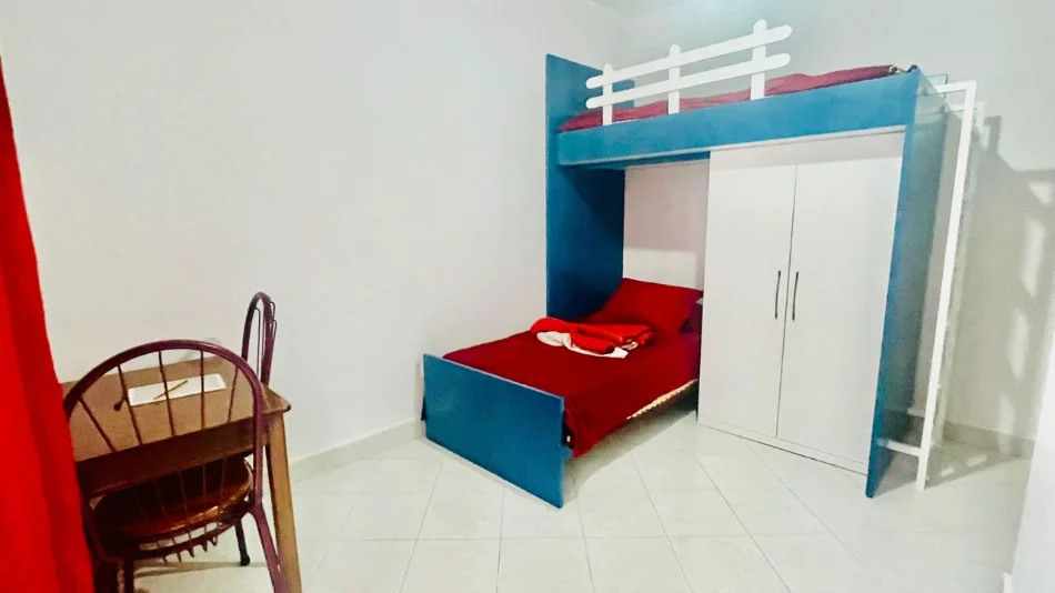 Tirane, jepet me qera garsonier Kati 2, 270 € (Vilat Amerikane)