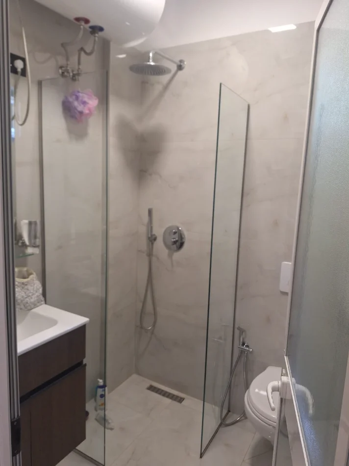 Tirane, shitet apartament 2+1+Ballkon Kati 2, 93 m² 224.000 € (Rruga e Durresit)