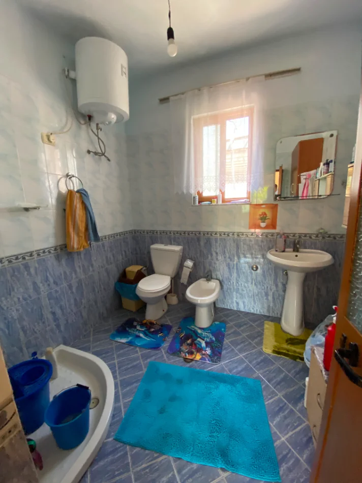 Tirane, shitet Vile 2 Katshe Kati 2, 220 m² 490.000 € (Mistomame Rr Bego Hoxha)