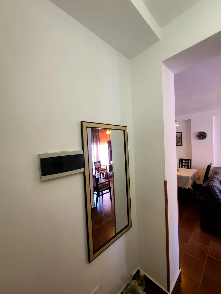 Tirane, jepet me qera apartament 1+1 Kati 3, 1 m² 311 € (Rruga Thoma Koxhaj)