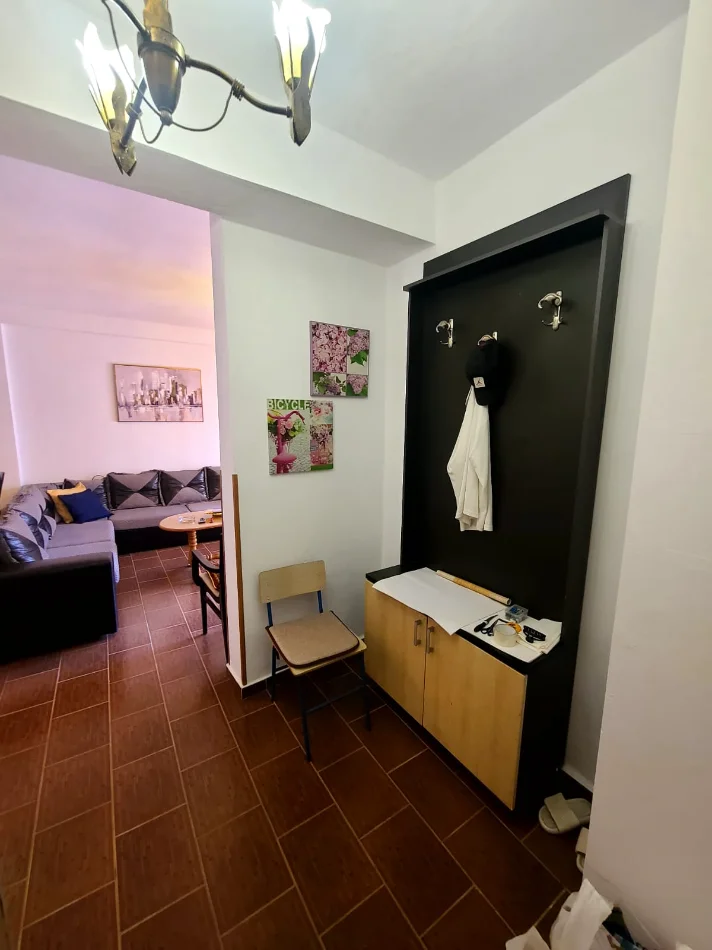 Tirane, jepet me qera apartament 1+1 Kati 3, 1 m² 311 € (Rruga Thoma Koxhaj)