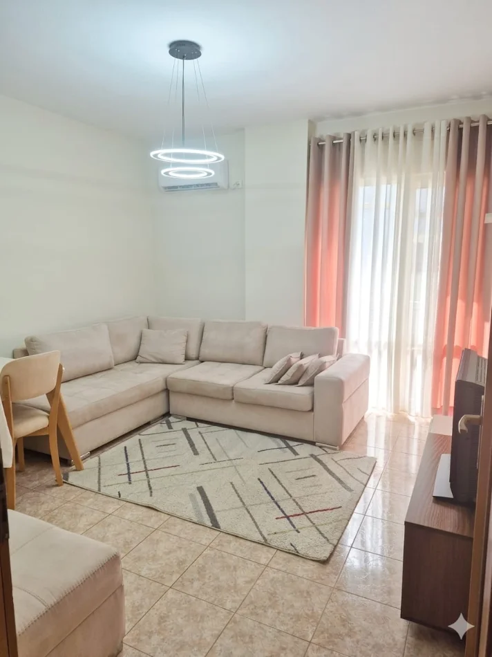 Tirane, jepet me qera nga Pronari, pa-komision apartament 1+1+Aneks+Ballkon Kati 5, 60 m² 450 € (Rruga Shkelqim Fusha)