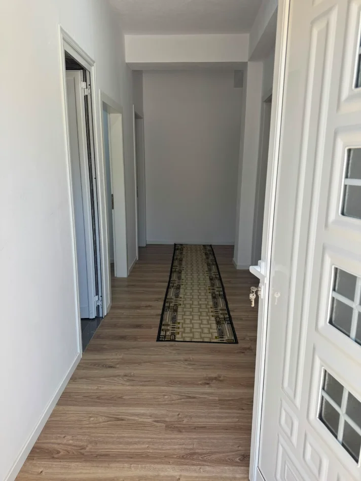 Tirane, jepet me qera apartament 2+1 Kati 1, 360 € (Neco Muko, Shkozë)