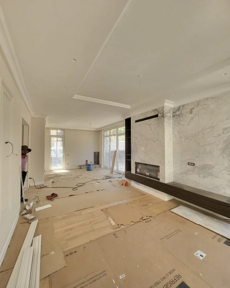 Tirane, jepet me qera Vile Vile 2 Katshe Kati 3, 200 m² 4.000 € (Teg)