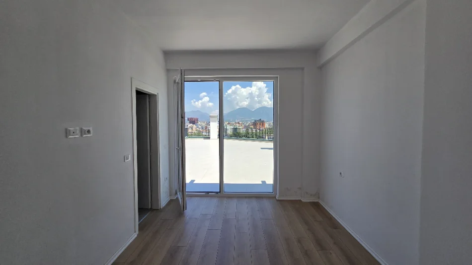 Tirane, shitet apartament Kati 10, 137 m² 520.000 €