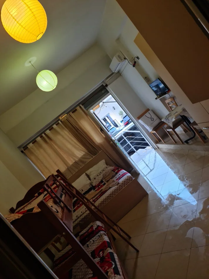 Vlore - Lungomare, shitet ambjent biznesi Kati 0, 35 m² 105.000 € (Rruga Dytesore Lungo Mare Vlore)