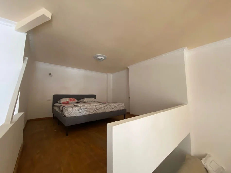 Vlore - Lungomare, shitet ambjent biznesi Kati 0, 80 m² 240.000 € (Rruga dytesore Lungo Mare)