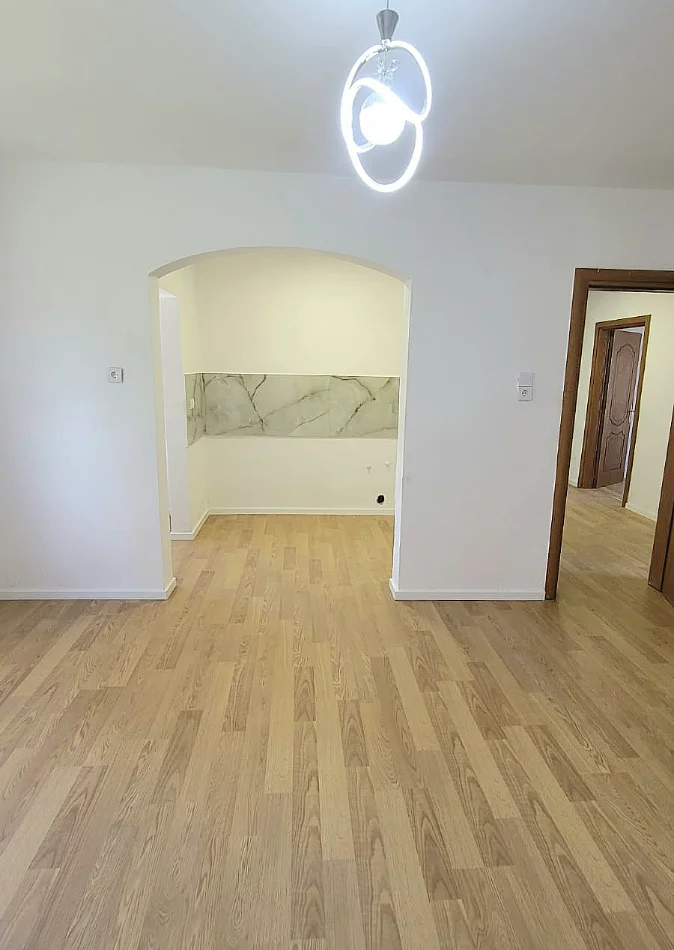 Kavaje, shitet apartament 1+1+Aneks+Ballkon Kati 2, 50 m² 45.000 €