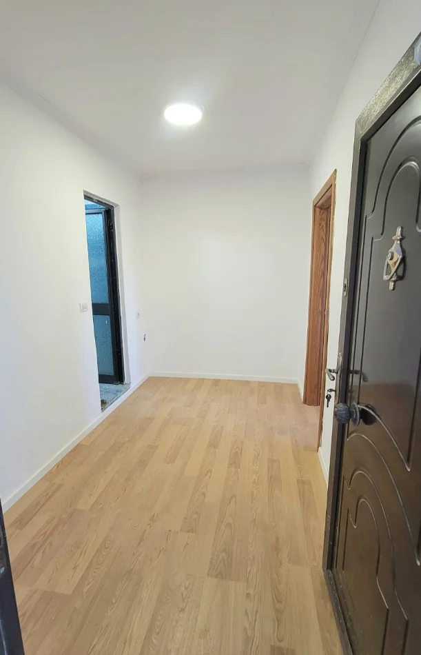Kavaje, shitet apartament 1+1+Aneks+Ballkon Kati 2, 50 m² 45.000 €