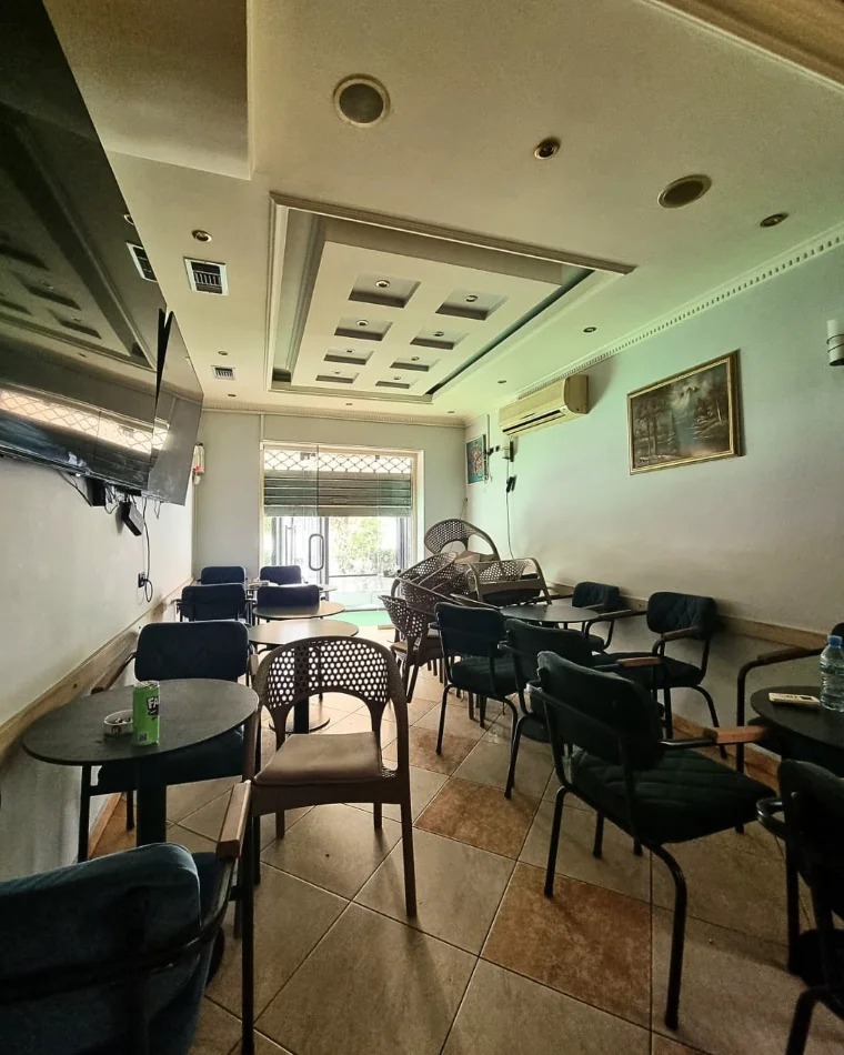 Tirane, shitet bar-kafe Kati 0, 64 m² 192.000 € 