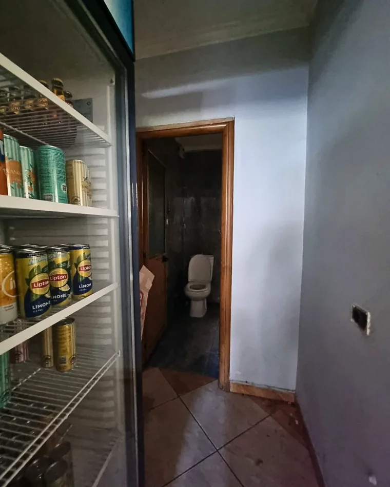 Tirane, shitet bar-kafe Kati 0, 64 m² 192.000 € 