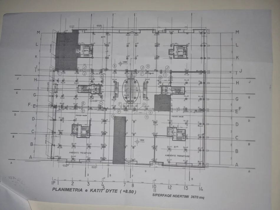 Tirane, shitet ambjent biznesi Kati 2, 101 m² 