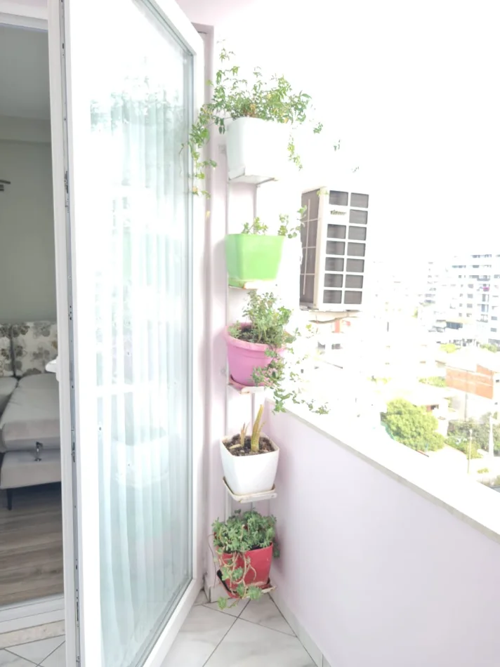 Tirane, jepet me qera Apartament 1+1 Kati 7,Mobiluar,  Çmimi 43.000 Lekë të Reja, në Astir - Tiranë