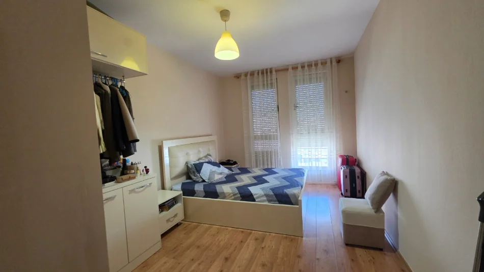 Tirane, shitet apartament 1+1+Aneks+Ballkon Kati 7, 71 m² 