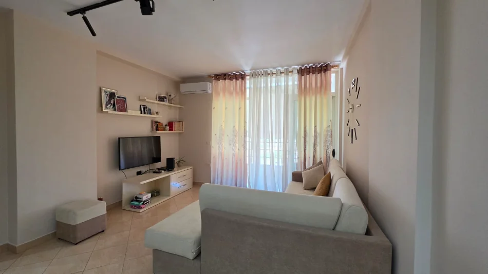 Tirane, shitet apartament 1+1+Aneks+Ballkon Kati 7, 71 m² 