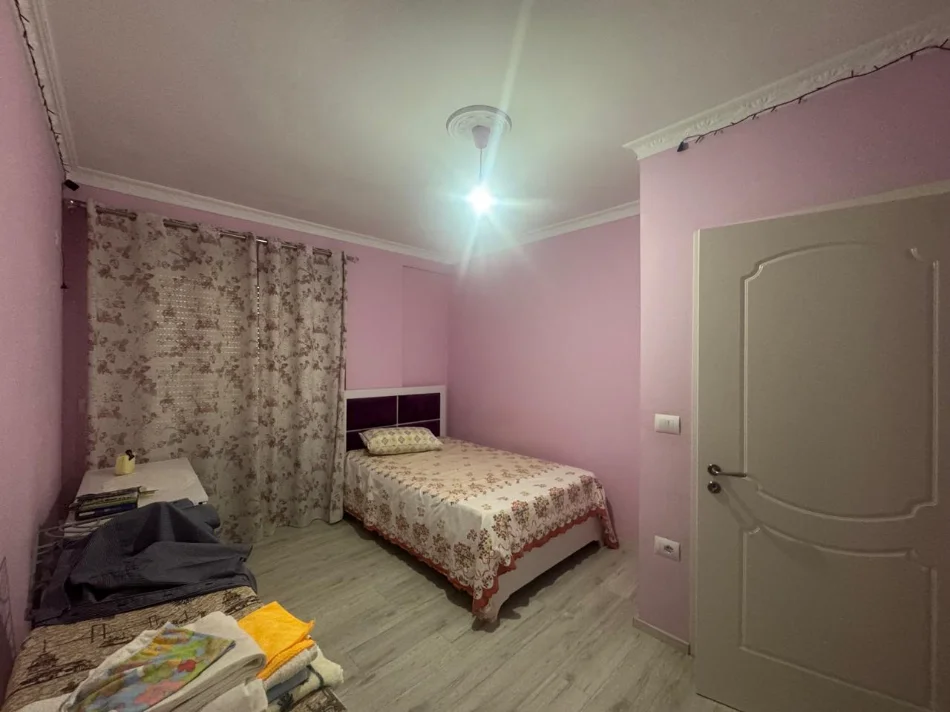Tirane, jap me qera apartament 3+1+Ballkon Kati 3, 125 m² 540 € (Rruga Muhamed Deliu, Dajt, Tirane)