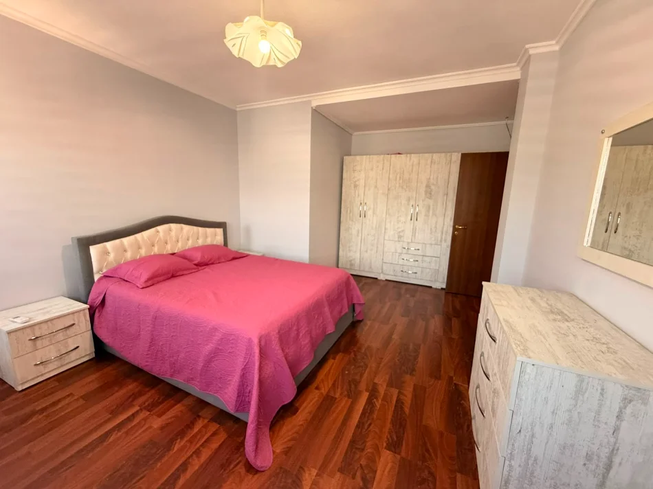 Shqiperi, jepet me qera apartament 2+1+Aneks+Ballkon Kati 9, 70 m² 900 € (Liqeni Tiranes)