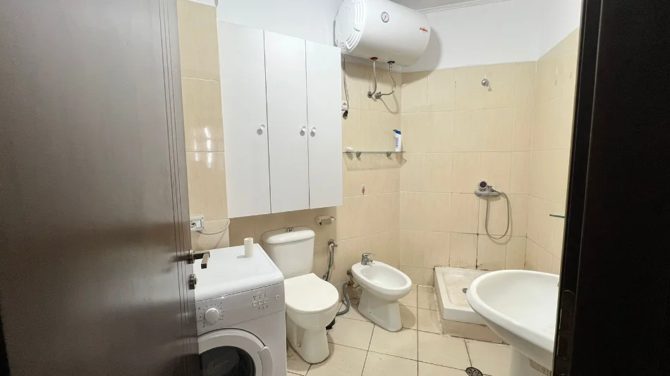 Tirane, shitet apartament , 113 m² 250.000 € 