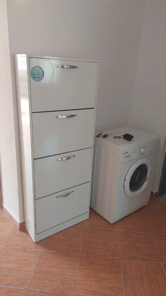 Tirane, jepet me qera Vile 3+1 , 90 m² 400 € (Rruga: Enver Begeja)
