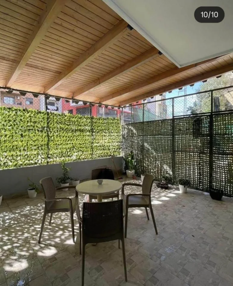 Tirane, jepet me qera apartament 1+1+Ballkon , 430 € (Kristal center)