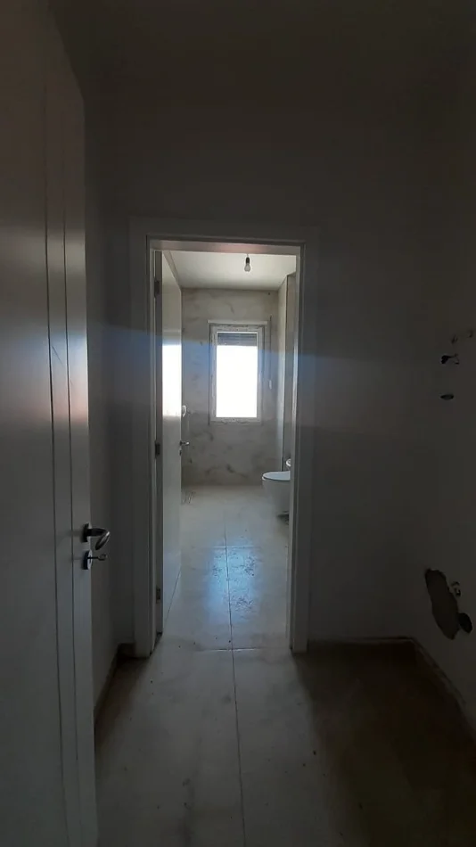 Tirane, shitet apartament 2+1 Kati 8, 92 m² 88.000 € 