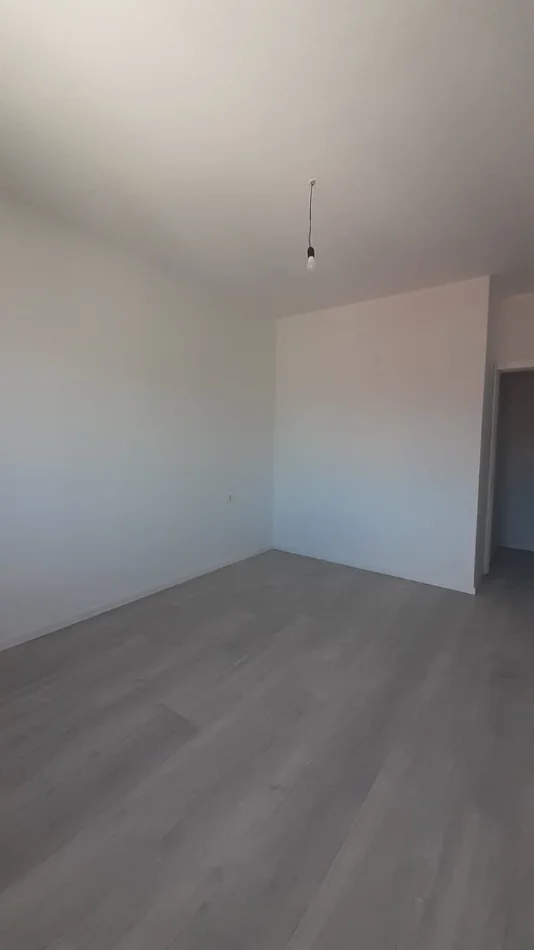 Tirane, shitet apartament 2+1 Kati 8, 92 m² 88.000 € 