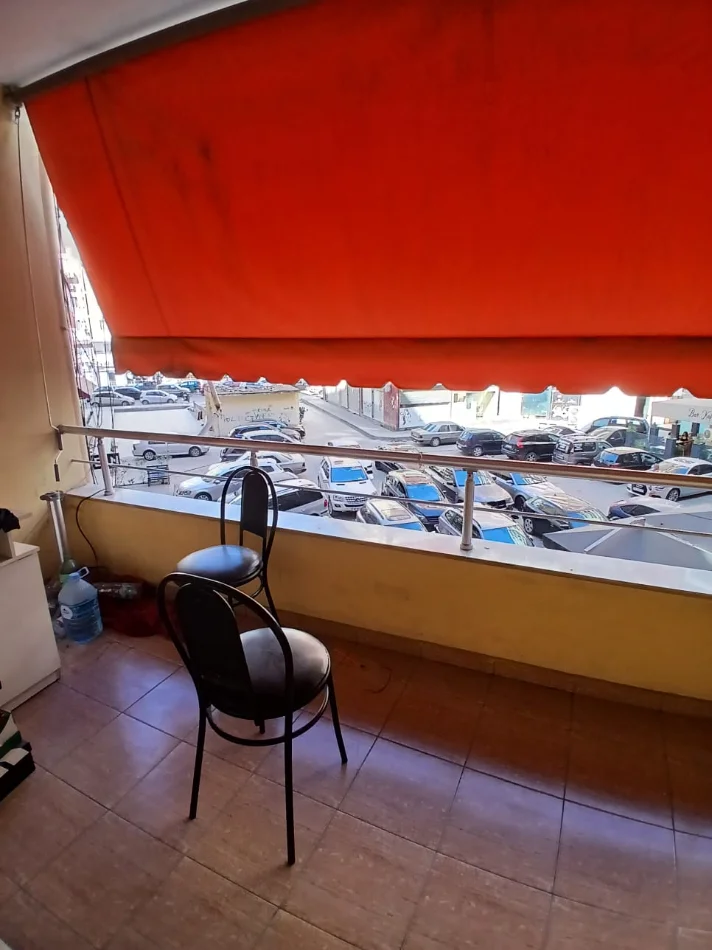 Tirane, jepet me qera apartament 1+1 Kati 1, 70 m² 400 € (Rruga Loni Ligori)