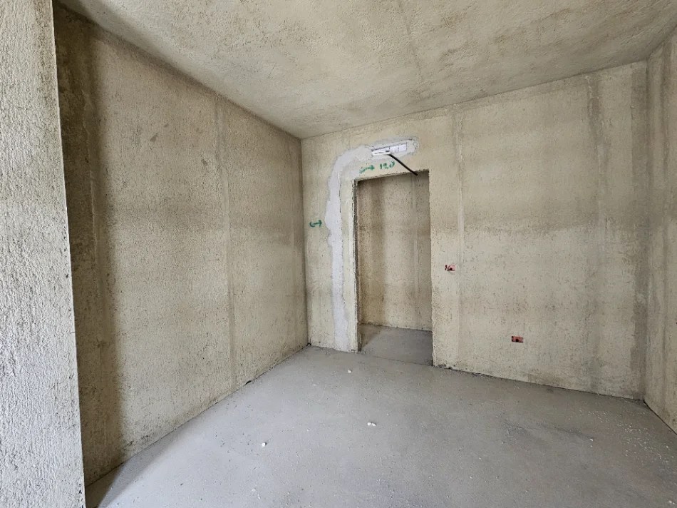 Tirane, shitet apartament 2+1+Aneks+Ballkon Kati 6, 93 m² 125.000 € (Univers City)