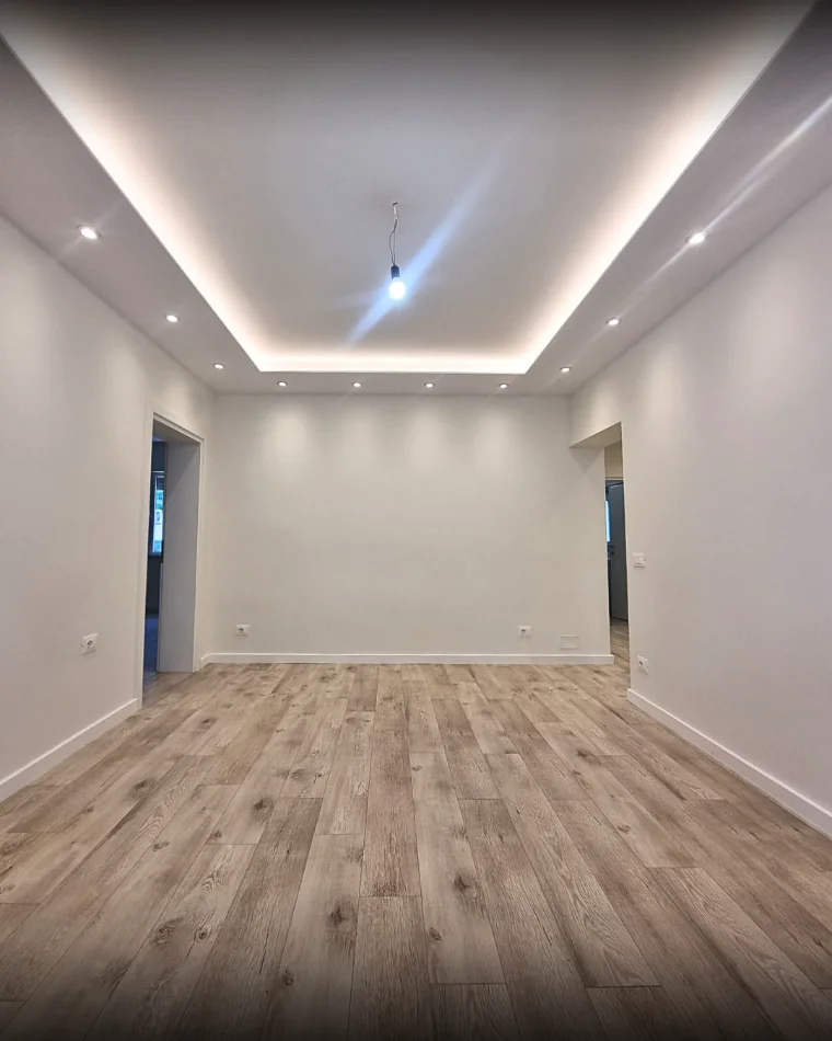 Tirane, jepet me qera ambjent biznesi Kati 3, 91 m² 80.000 € 